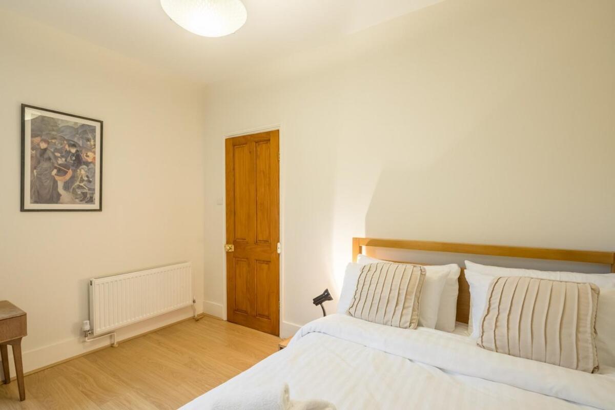 Large 4 Bedroom Home With Garden And Free Parking Cambridge  Luaran gambar