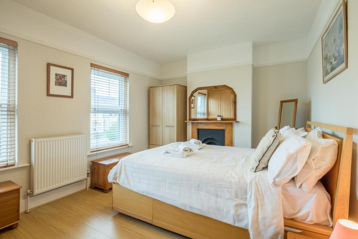 Large 4 Bedroom Home With Garden And Free Parking Cambridge  Luaran gambar